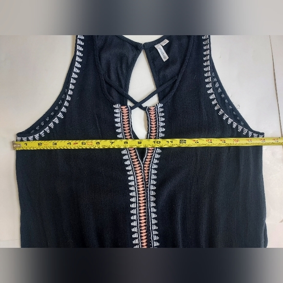 Ladies RIPCURL Black Gauzy Embroidered Shorts Romper W/Pockets Size M - Picture 9 of 11